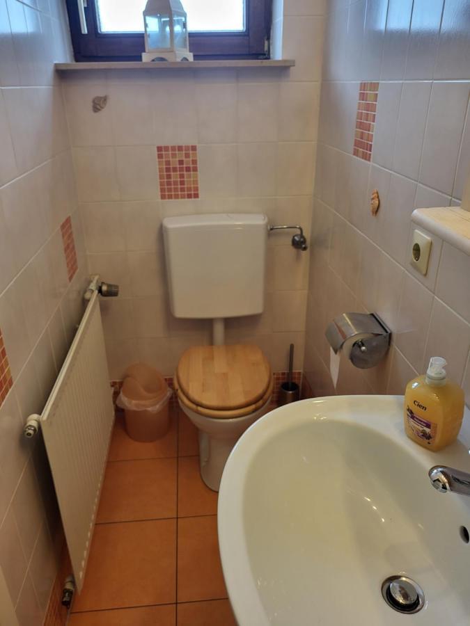 Ferienwohnung Fuer 4 Personen Mit Schnellem Wlan, Glasfaser, Tv Paket Beilstein  エクステリア 写真
